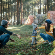 man withdrawing cash at ATM